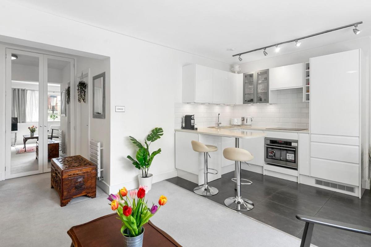 Elegant Flat Opposite Harrods,prime Knightsbridge