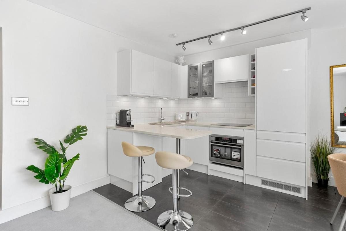 Elegant Flat Opposite Harrods,prime Knightsbridge * London